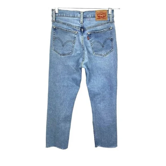 Levi Wedgie Straight Ankle Jeans Sz 28 Frayed Hem Distressed - Picture 3 of 9